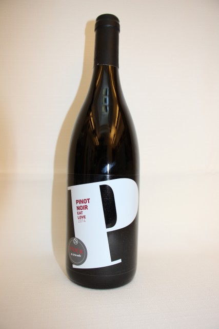 STOCK & FRIENDS „Pinot Noir eat love“